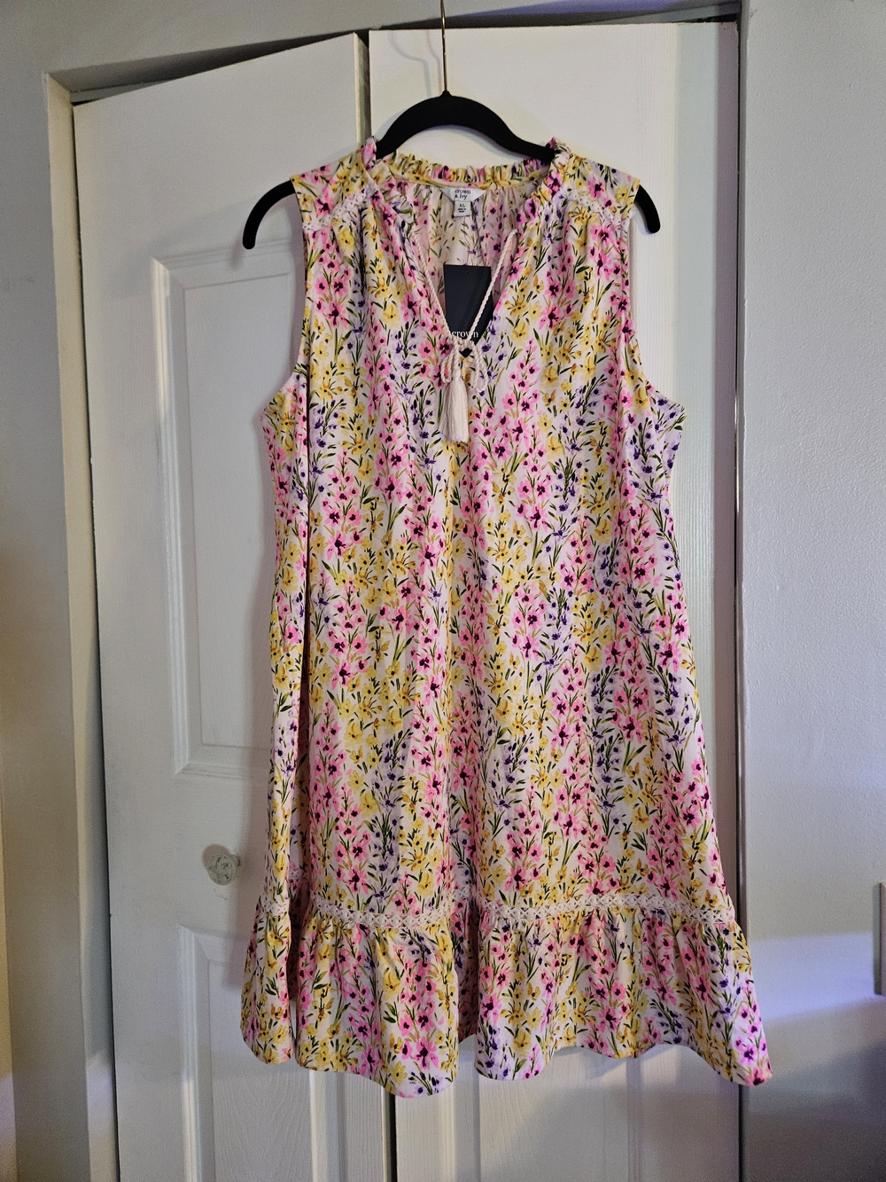Crown & Ivy Floral Tassel Peasant Dress